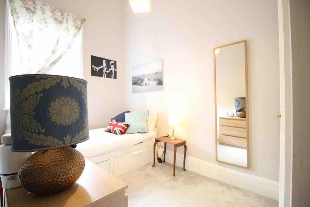 Wonderful Apartment In Earl'S Court London Exterior photo